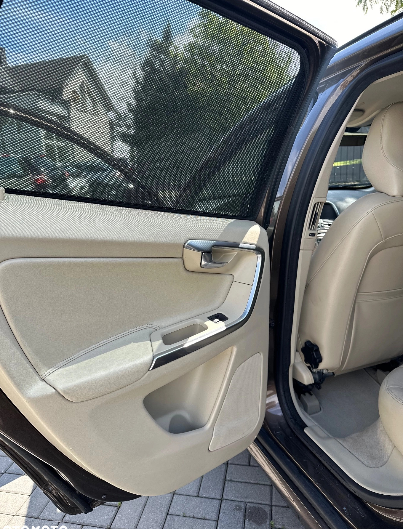 Volvo XC 60 cena 64990 przebieg: 240994, rok produkcji 2015 z Skalbmierz małe 352
